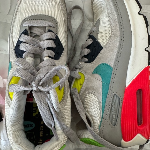 Nike 270 kids, nikes for boys dr martin boots size 13 for boys and size 9 women - Picture 10 of 16